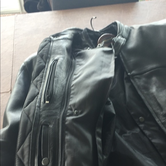 Men’s Leather Motorcycle Jacket-Worn 3x-Looks New - Picture 8 of 10